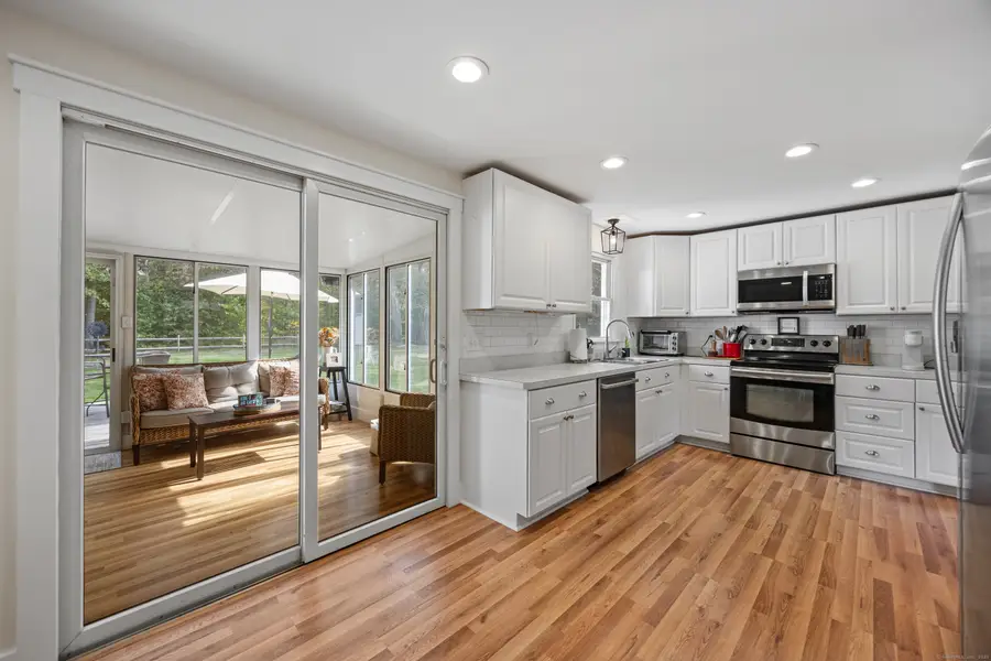 140 Edgewood Circle, Southington, CT 06489 - Image #3