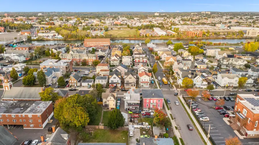 289 Harriet Street, Bridgeport, CT 06608 - Image #3