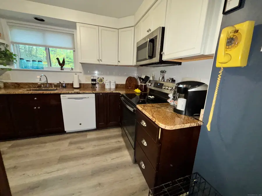 103 Woodside Circle, Torrington, CT 06790 - Image #3