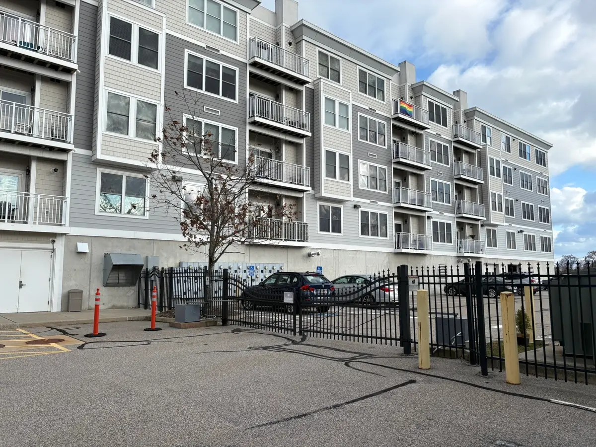 400 Bank Street #APT 105, New London, CT 06320 - Image #1