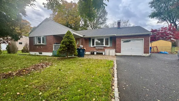 20 Manning Street, New Fairfield, CT 06812