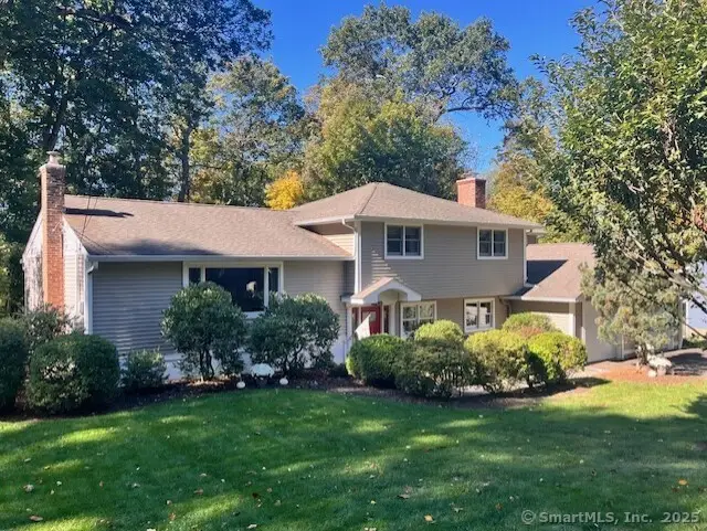 31 Carriage Drive, Meriden, CT 06450 - Image #1