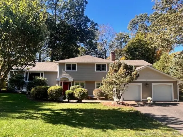 31 Carriage Drive, Meriden, CT 06450 - Image #2