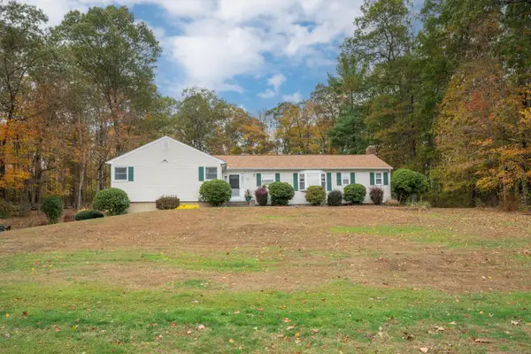 1 Joe-ls Drive, New Fairfield, CT 06812