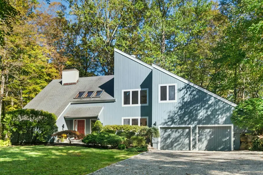 90 Old Stagecoach Road, Redding, CT 06896 - Image #2