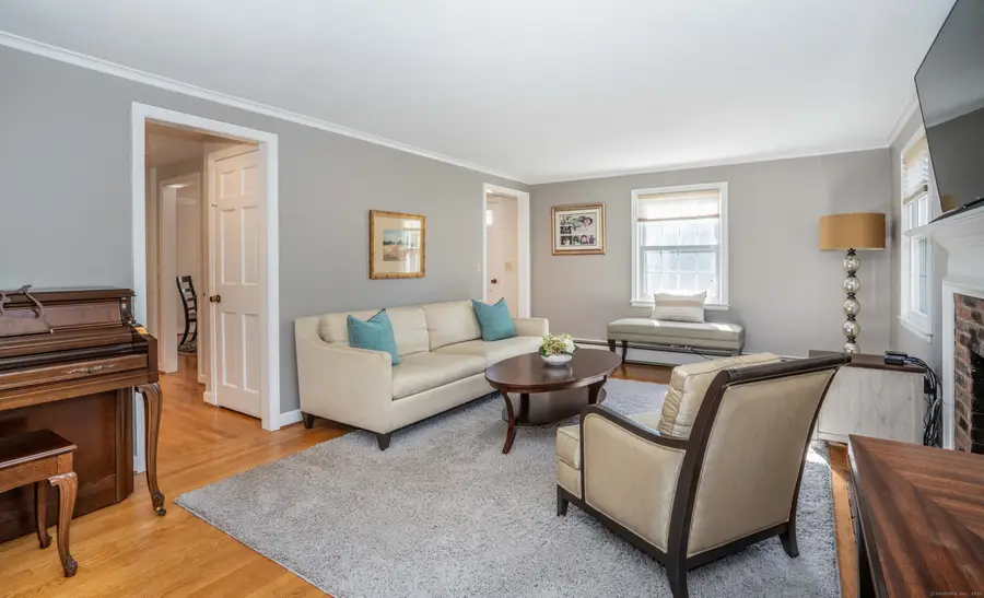 33 April Drive, Glastonbury, CT 06033 - Image #2