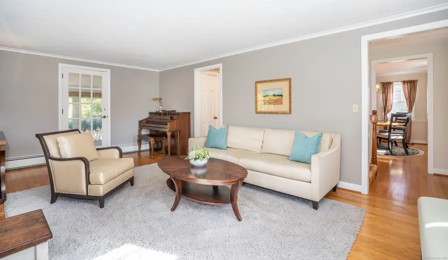 33 April Drive, Glastonbury, CT 06033 - Image #3