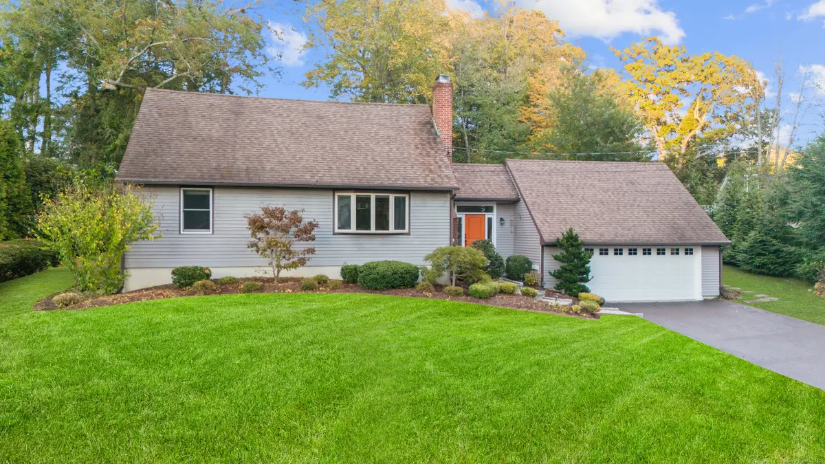 60 Winnepoge Drive, Fairfield, CT 06825 - Image #1