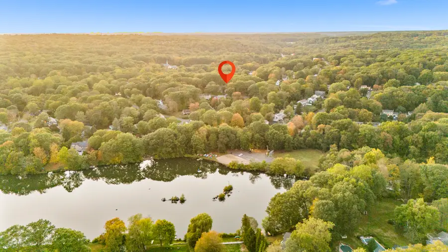 60 Winnepoge Drive, Fairfield, CT 06825 - Image #3