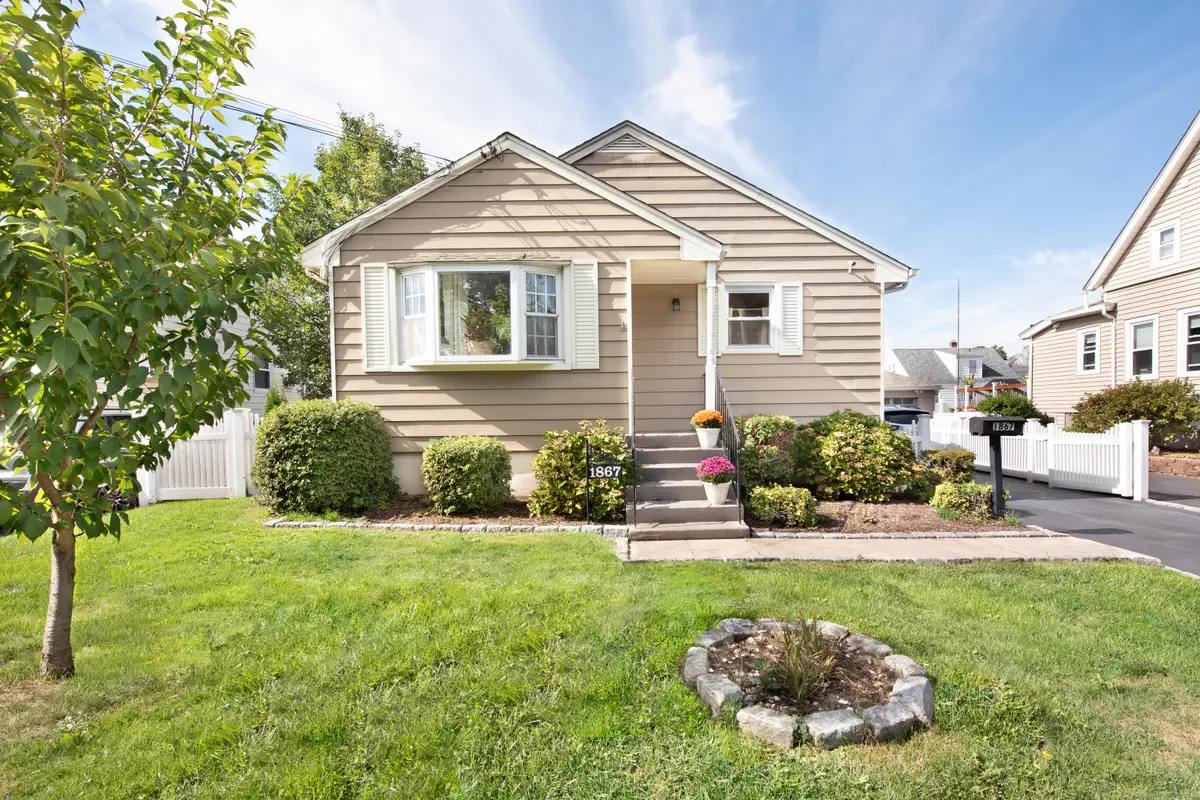 1867 Broadbridge Avenue, Stratford, CT 06614 - Image #1