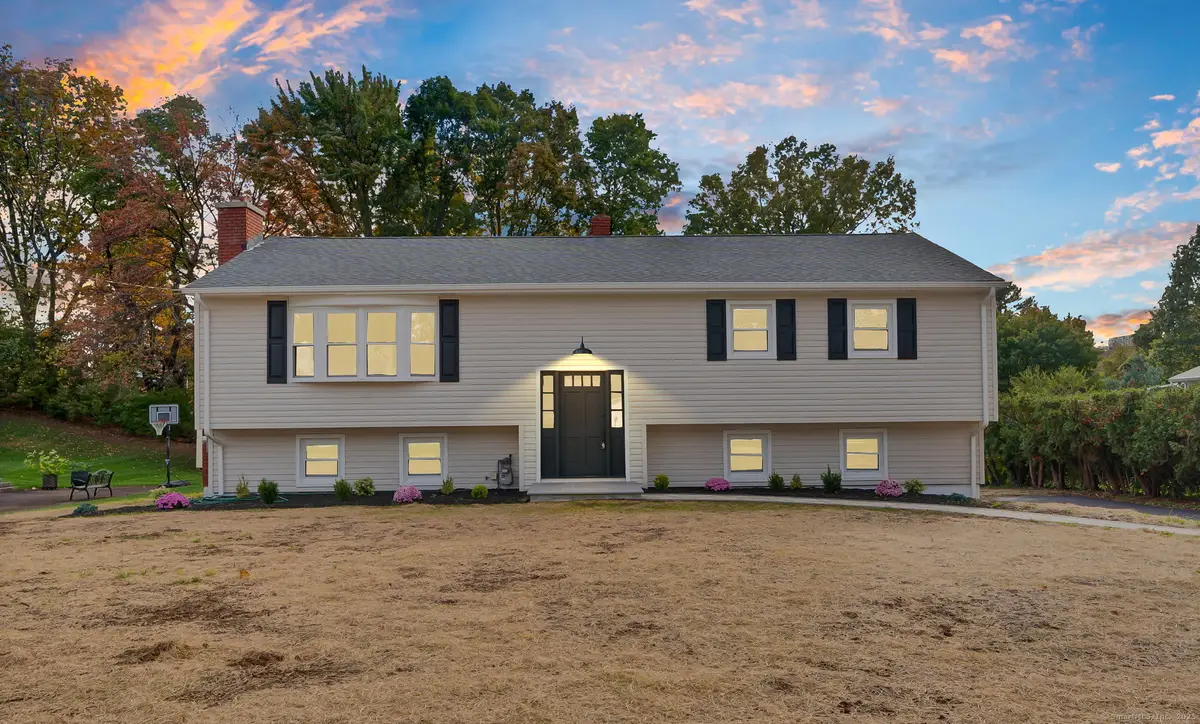 24 Sherwood Drive, North Haven, CT 06473 - Image #1