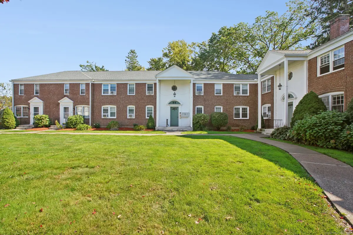 54 Robin Road #APT B2, West Hartford, CT 06119 - Image #1