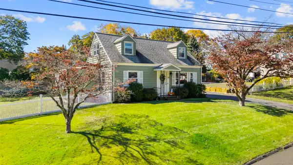 29 Old Town Drive, Stratford, CT 06614