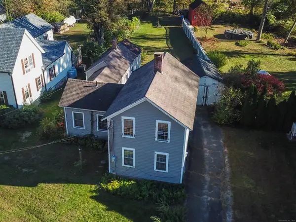 71 Wickett Street, New Hartford, CT 06057