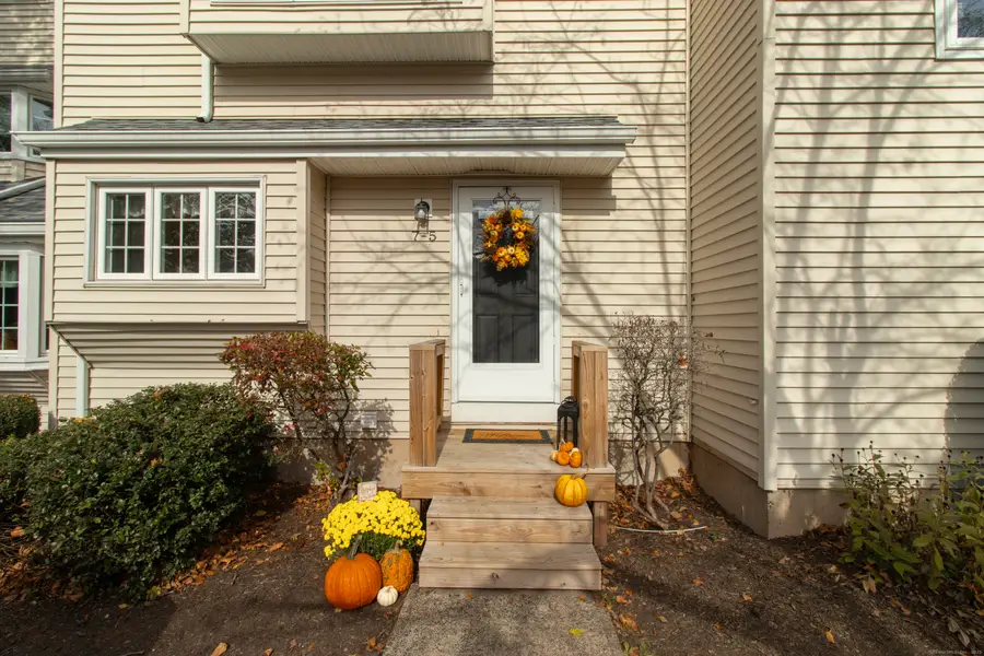 7 West Meadow Lane #5, Middletown, CT 06457 - Image #3