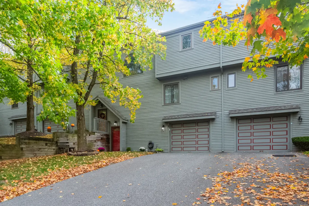 4 Pond View Drive #4, Brookfield, CT 06804 - Image #1