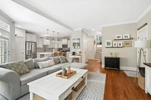 140 Tunxis Hill Cutoff, Fairfield, CT 06825