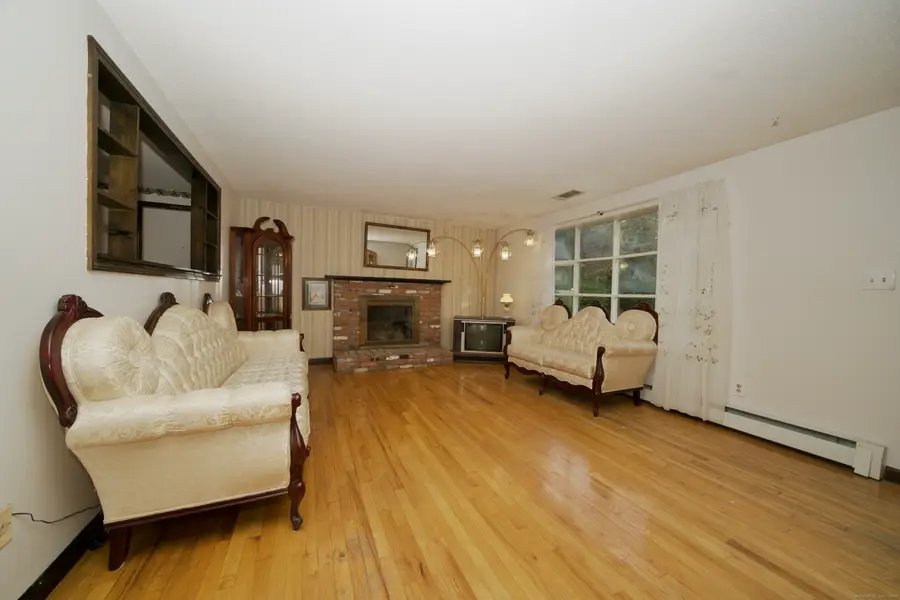 429 Redstone Hill Road, Bristol, CT 06010 - Image #3