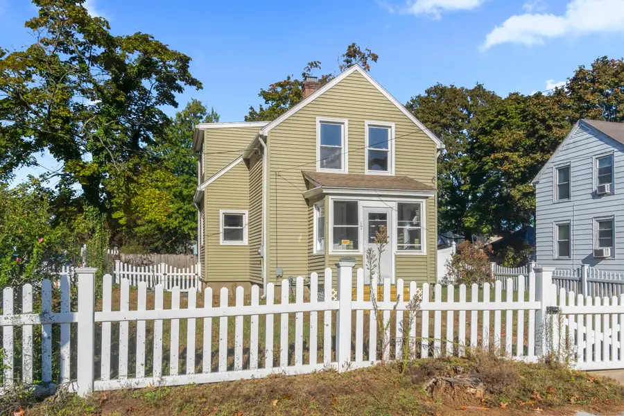 17 Laurel Street, Plainville, CT 06062 - Image #2