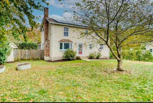 7 School Street, Burlington, CT 06013