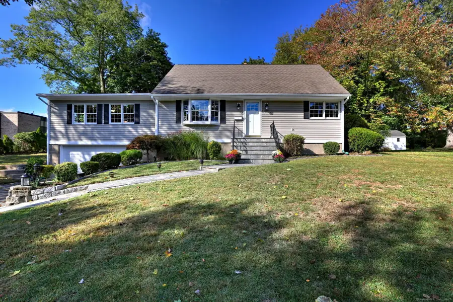 320 Islandview Road, Stratford, CT 06614 - Image #2
