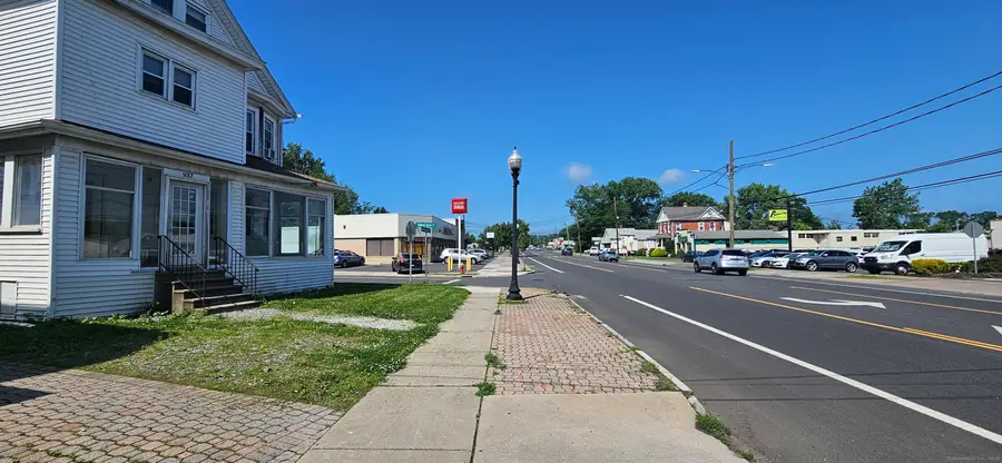 937 New Britain Avenue, West Hartford, CT 06110 - Image #2