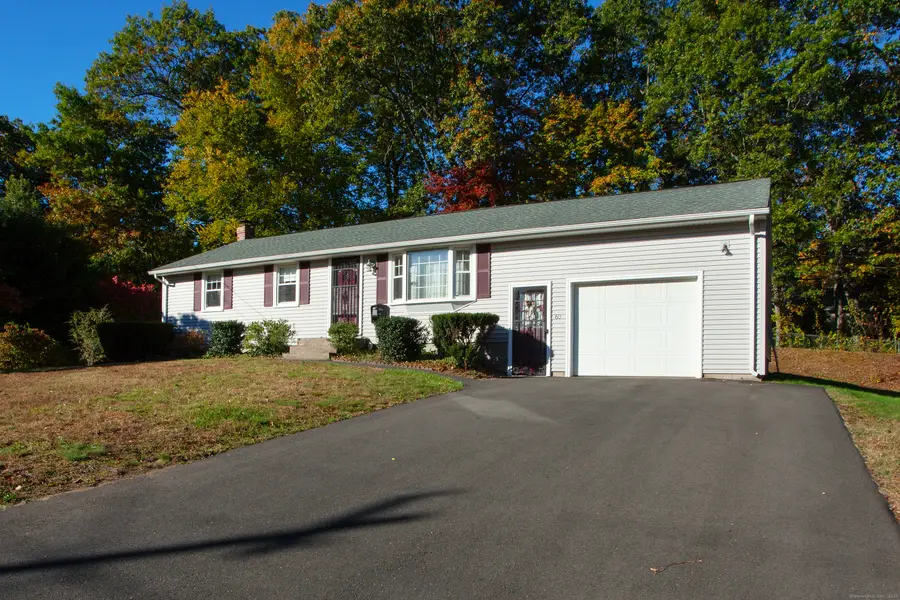 60 Tracy Circle, Windsor Locks, CT 06096 - Image #2