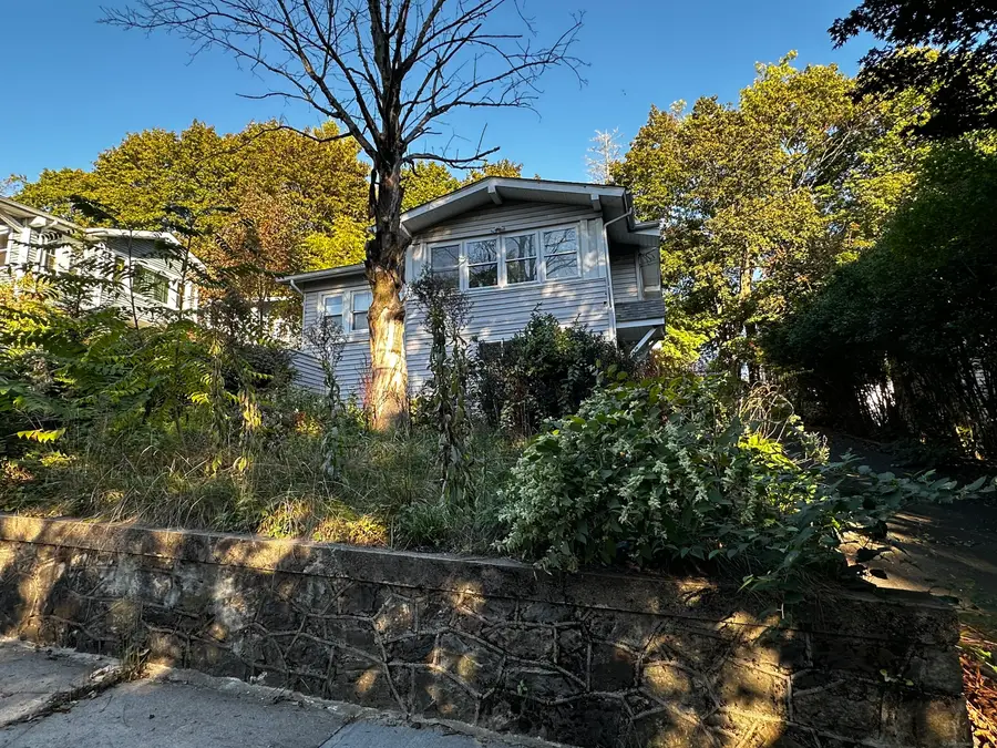 42 Concord Street, Waterbury, CT 06710 - Image #2