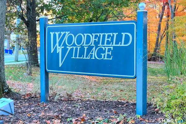 160 Glengarry Road #160, Fairfield, CT 06825