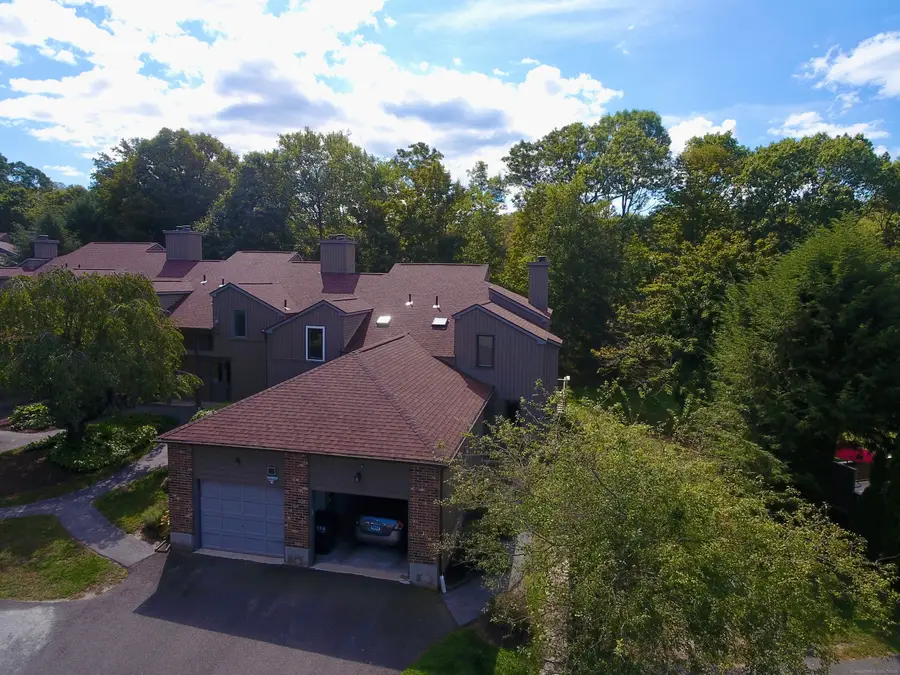 35 Far View Commons #35, Southbury, CT 06488 - Image #3