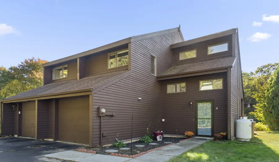 108 East Pattagansett Road #Apt B, Niantic, CT 06357 - Image #2