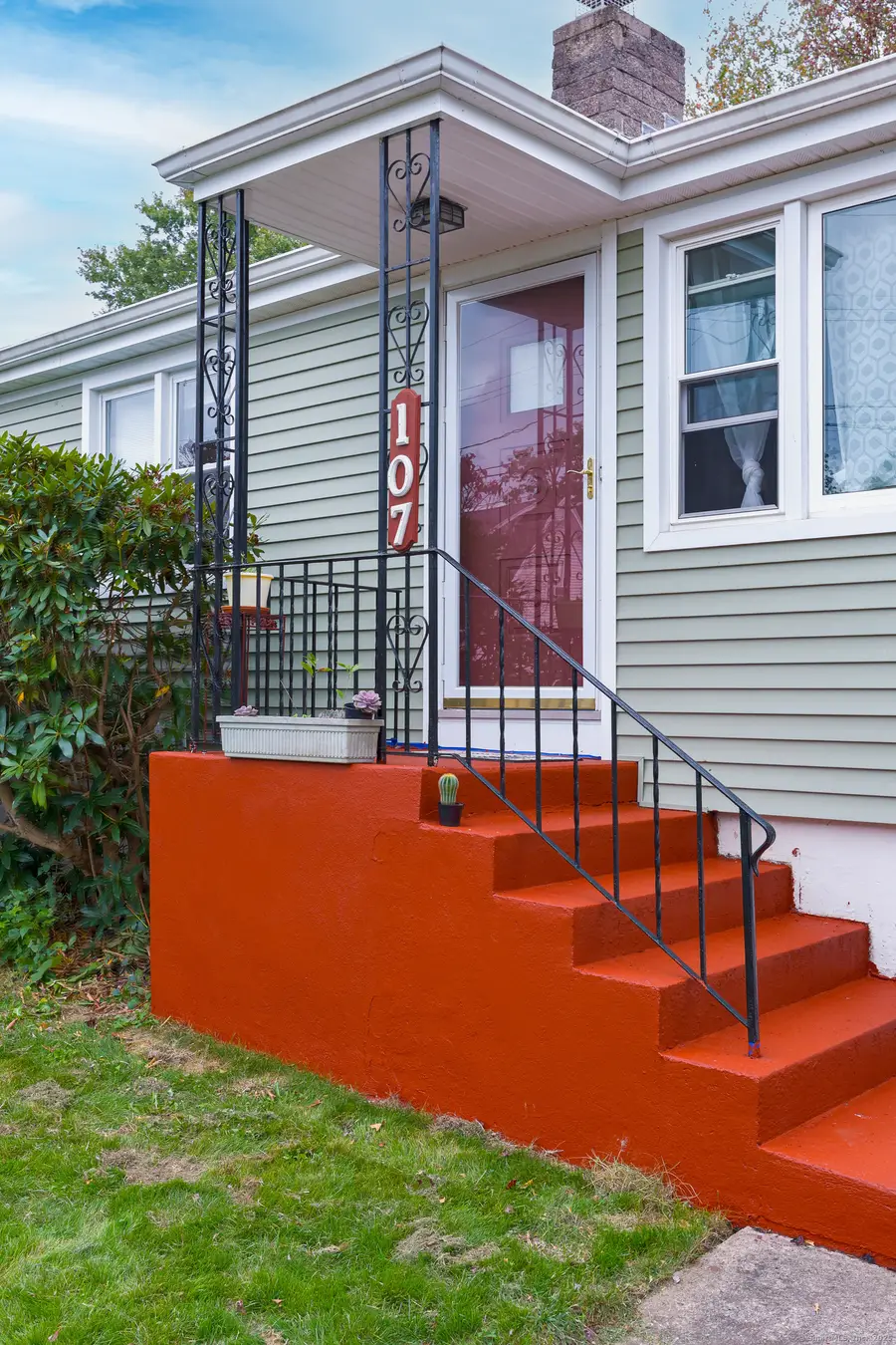 107 Tuthill Street, West Haven, CT 06516 - Image #3