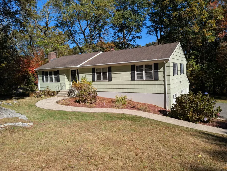 819 Quarter Mile Road, Orange, CT 06477 - Image #2