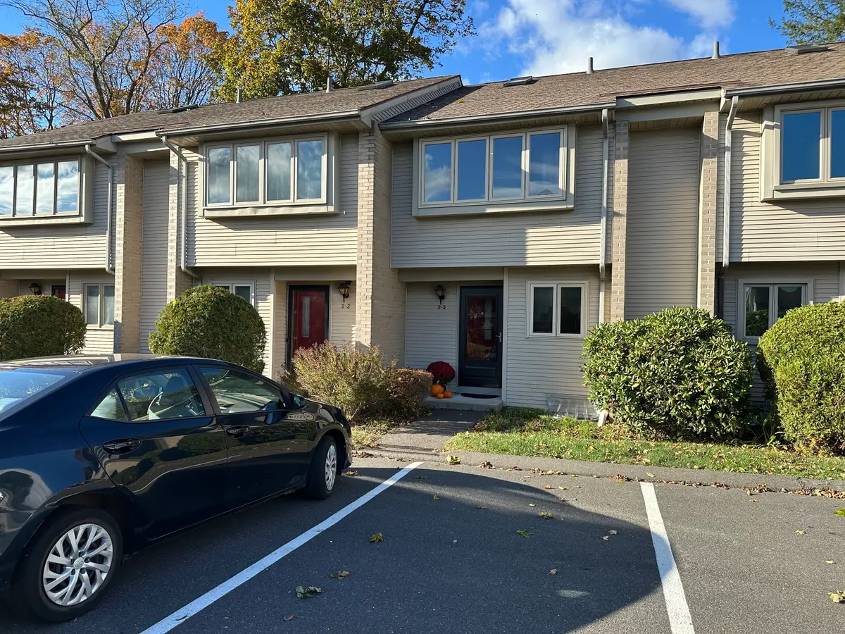 827 Oronoke Road #APT 2-3, Waterbury, CT 06708 - Image #1