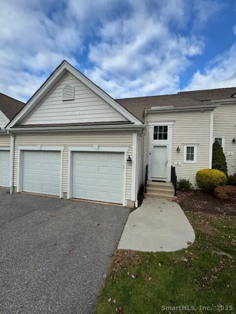 3 Bridle Path, Canton, CT 06019