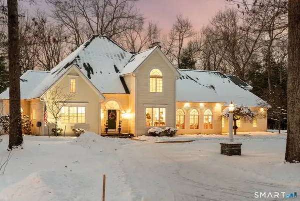 25 Pembroke Hill, Farmington, CT 06032