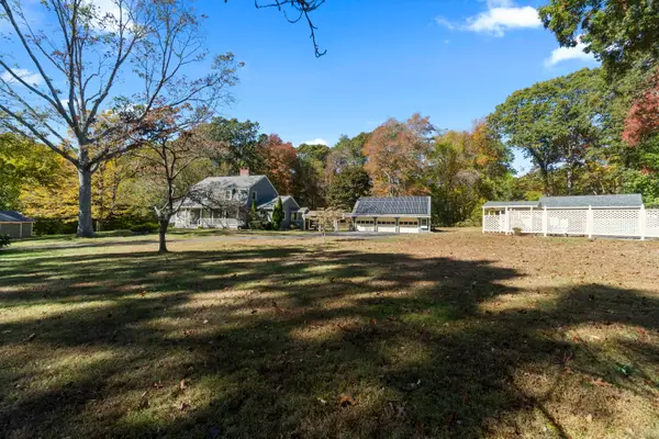 11 Trolley Crossing, Old Saybrook, CT 06475