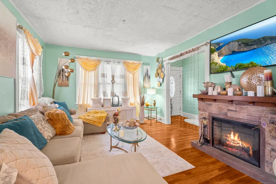 218 Holcomb Street, Hartford, CT 06112 - Image #3