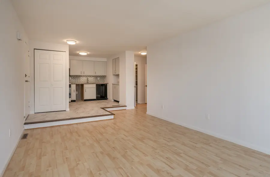 323 Walden Green Road #323, Branford, CT 06405 - Image #2