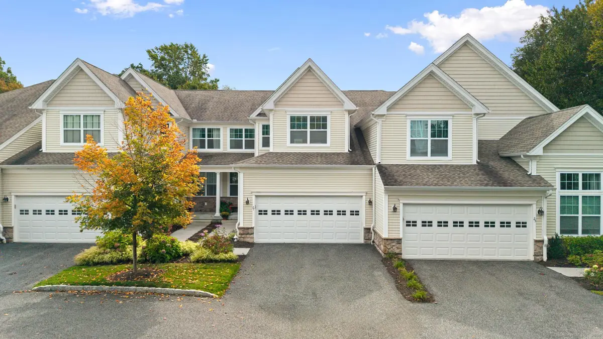 27 Winding Trail #27, Middlebury, CT 06762 - Image #1