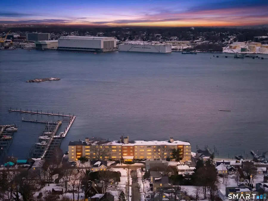 292 Pequot Avenue #E1, New London, CT 06320 - #3