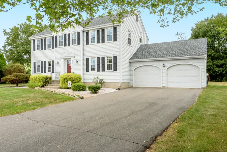15 Grass Bonnet Lane, Wethersfield, CT 06109 - Image #2