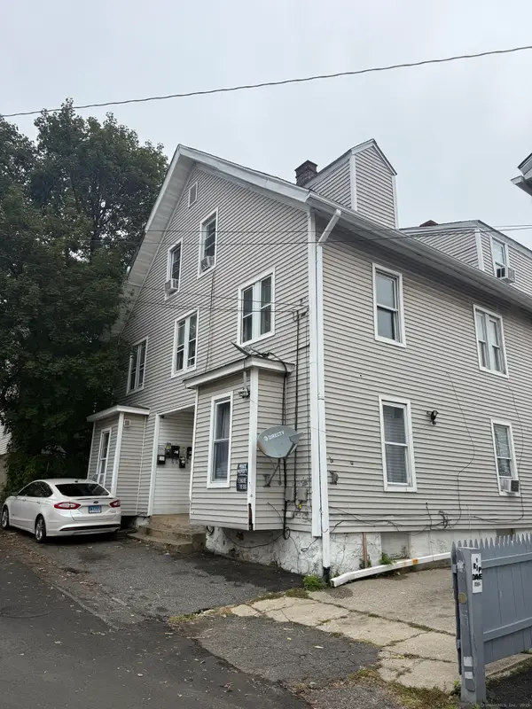 28 Gilbert Street, Waterbury, CT 06702