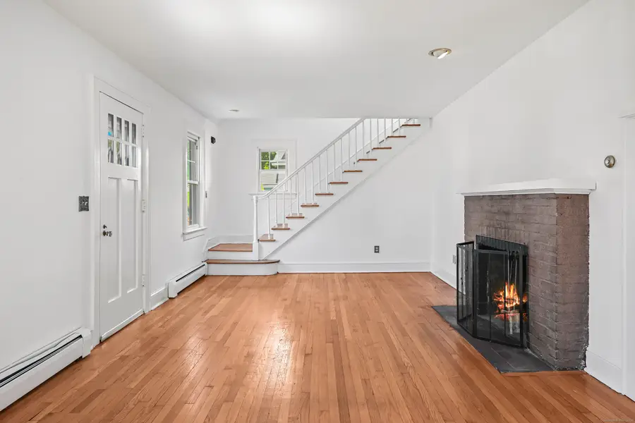 34 Lakeview Drive, Norwalk, CT 06850 - Image #3