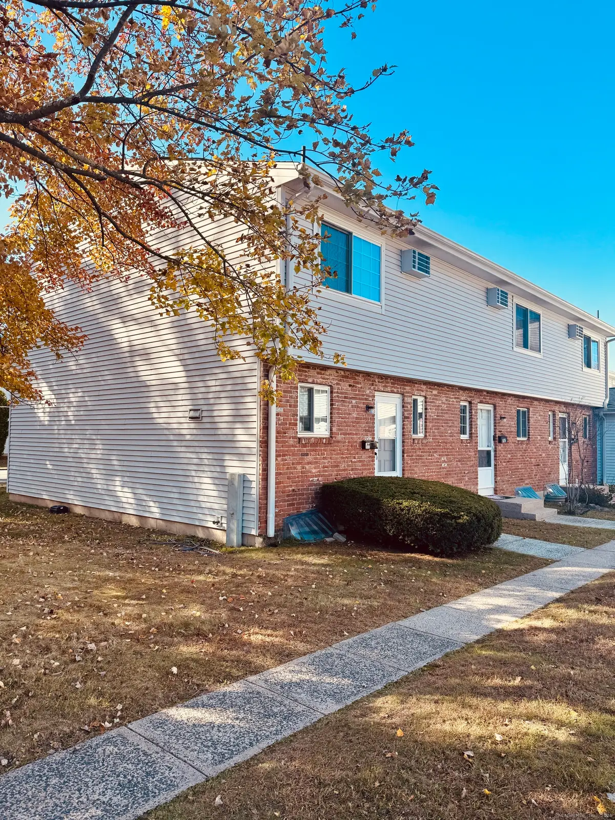 30 Woodglen Drive #APT 7B2, Waterbury, CT 06705 - Image #1