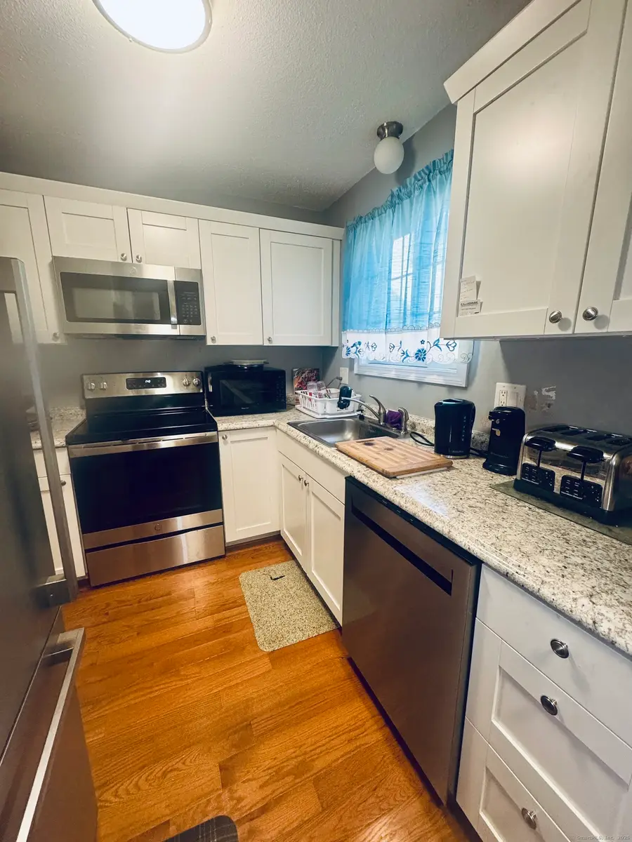 30 Woodglen Drive #APT 7B2, Waterbury, CT 06705 - Image #3