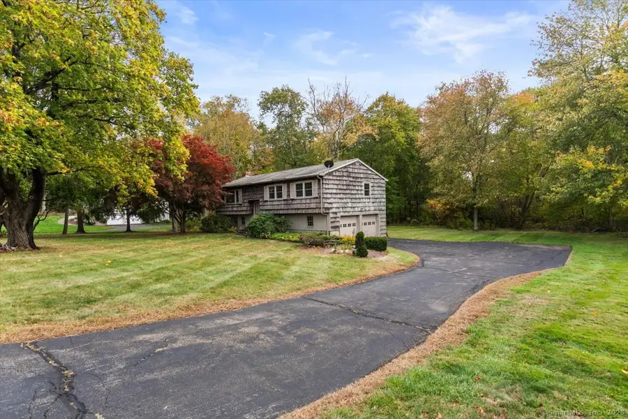 558 Treat Lane, Orange, CT 06477 - Image #2