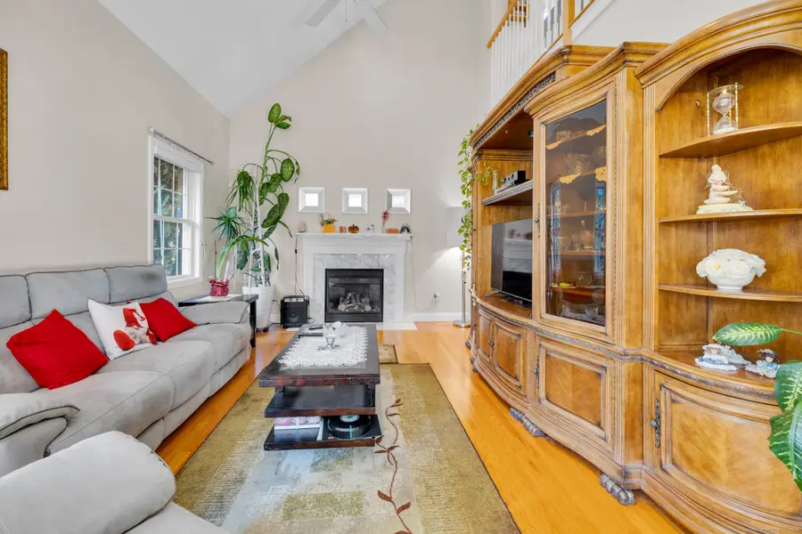 16 Weathervane Road #16, Bristol, CT 06010 - Image #2