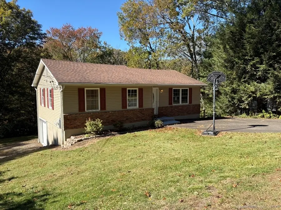 14 Clayton Road, Danbury, CT 06811 - Image #2