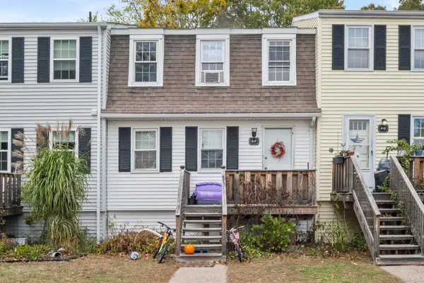 6 Lakeside Drive #P, Ledyard, CT 06339